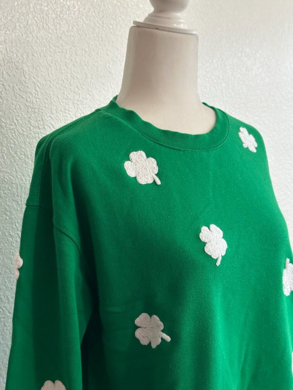 Jane + Delancey Clover Sweatshirt Women’s Medium Green St Patrick’s Day Crewneck - Picture 3 of 7